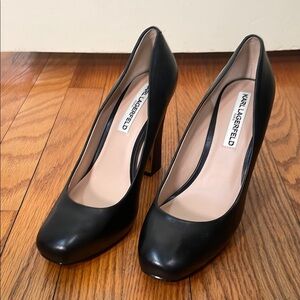 Karl Lagerfeld Paris CLARI Black Leather Pumps Gold Heels Size 6.5